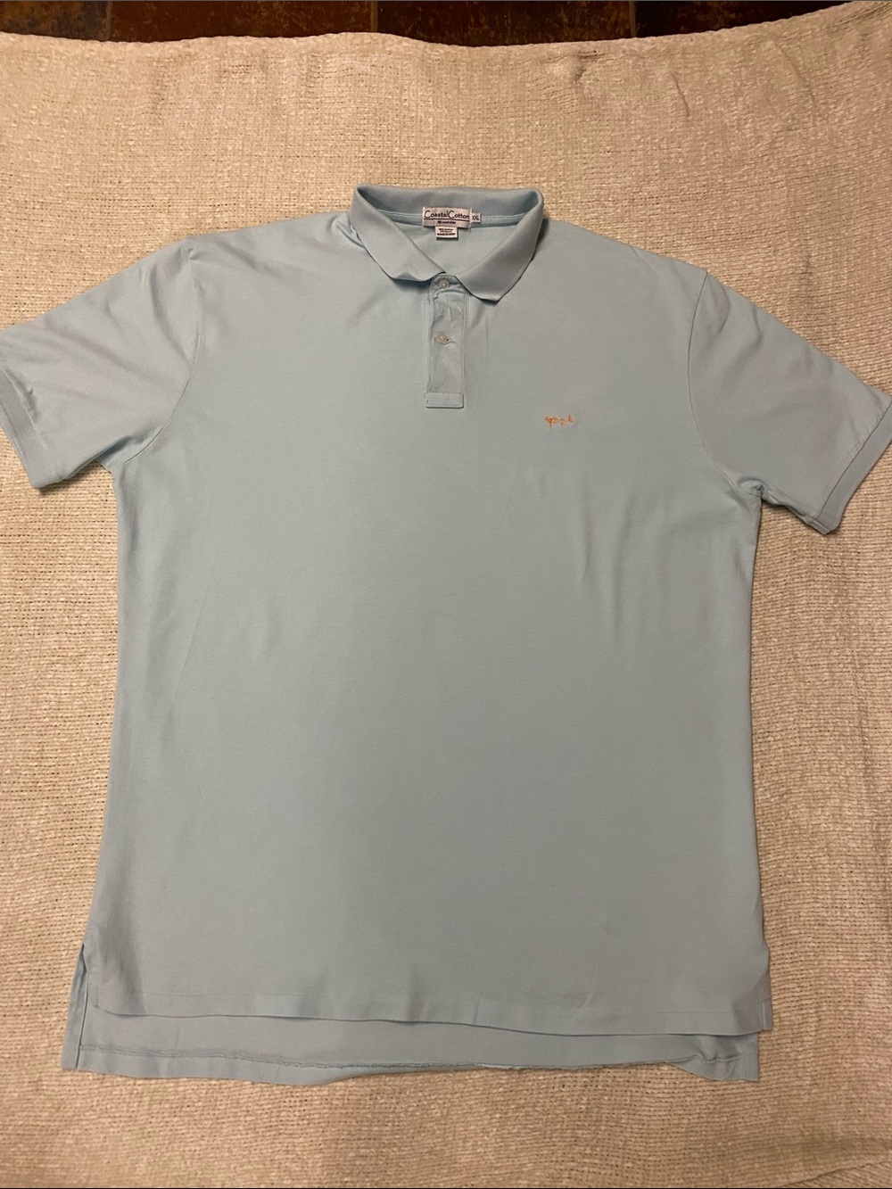 Vineyard Vines Men’s Pale Blue Polo with Pink Whale Logo